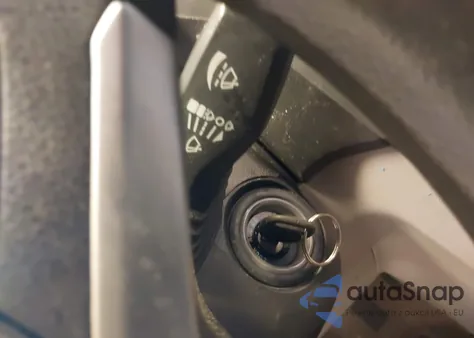 2008 Saturn Vue V6 Xe z USA, uszkodzony, nr VIN 3GSDL43NX8S546109